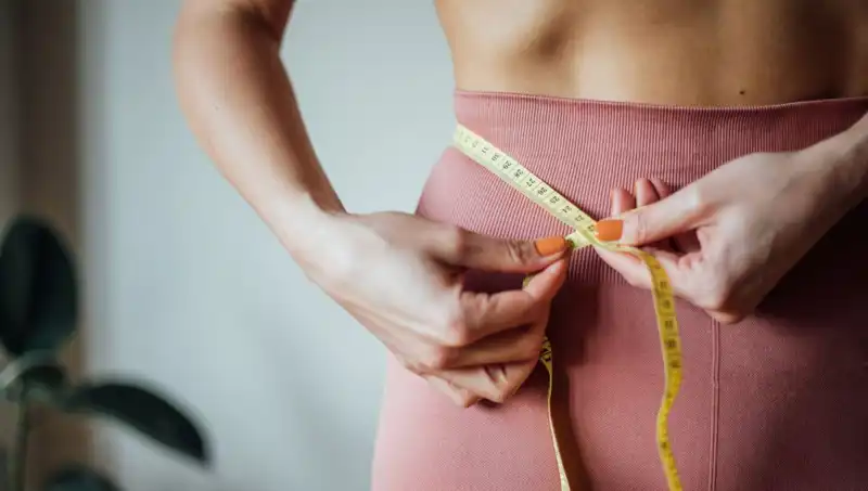 Egzersizle Birlikte Uygulanabilecek Şaşırtıcı Yöntem: Beli 3 cm İncelten Formül!