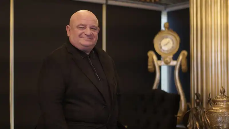 Moiz Mitrani: Tekstilden Finans Dünyasına Uzanan Eşsiz Başarı Hikâyesi