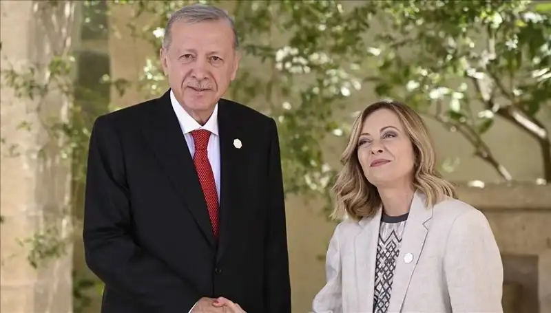 İstanbul'da Akdeniz Zirvesi: Liderler Geleceği Konuşmak İçin Bir Araya Geliyor