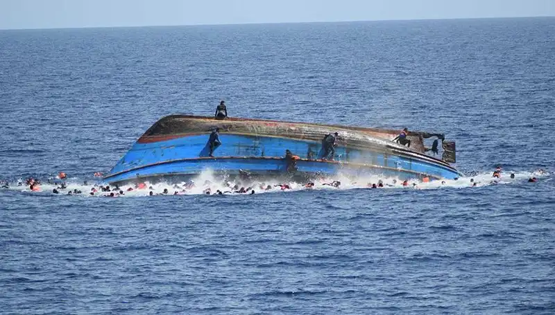 Filipinler’deki Gemide Facia: 4 Kişi Hayatını Kaybetti, 7 Kayıp