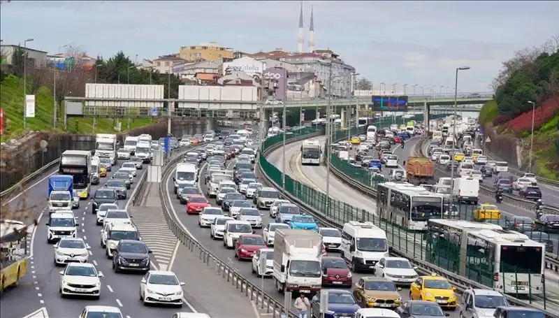Yeni Trafik Cezaları Genel Kurul'dan Geçti, Araç Sürücüleri Dikkat!