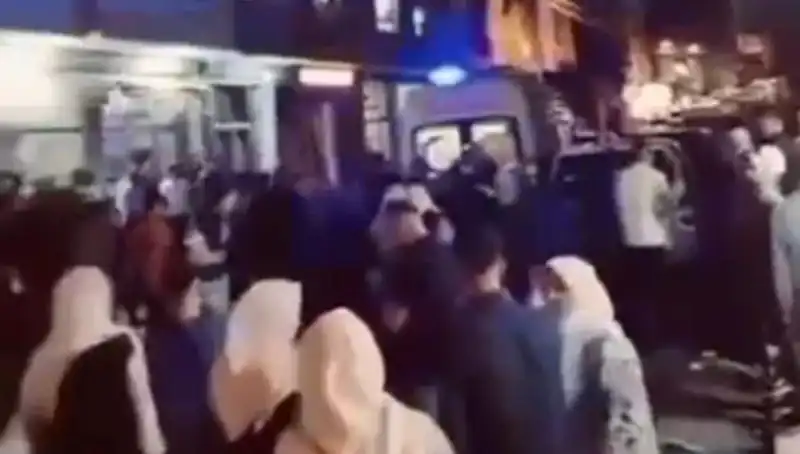 14 Yaşındaki Kader'in Balkon Kazası: Hayat Mücadelesi Sürüyor