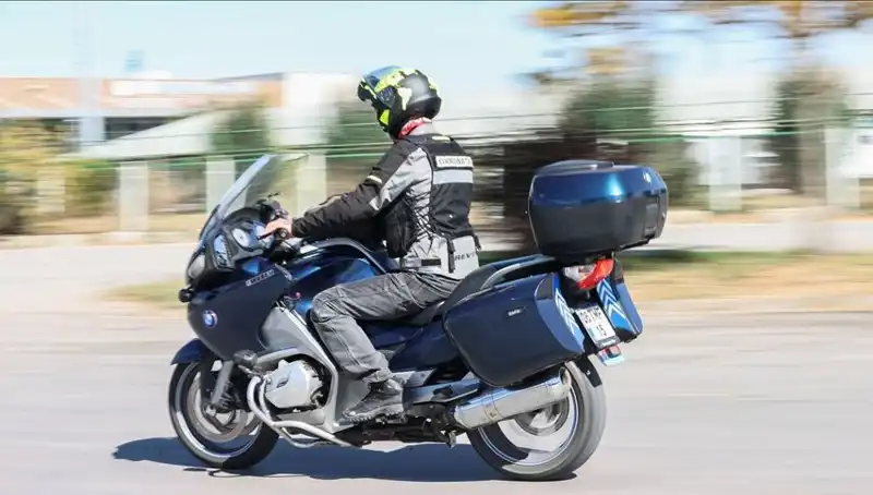 Motosiklet Sürücüsüne Kesilen Fazla Yolcu Cezası İptal Edildi: Yargıdan Önemli Karar!