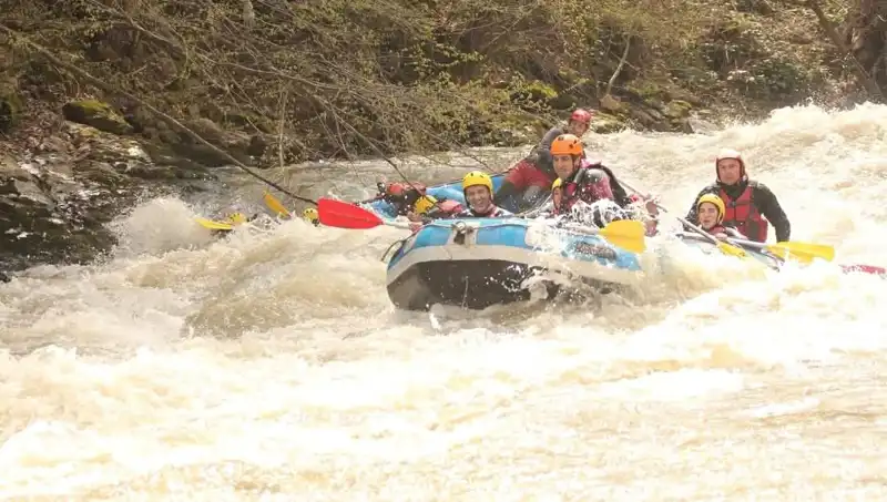 Rafting Tutkunları, Debi Artışıyla Bölgede Coşkulu Bir Yaz Geçiriyor!