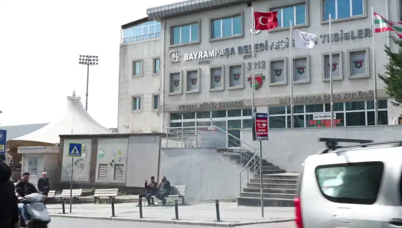 Arda Turan Spor Kompleksi'nde Otoparkta Su Baskını Panik Yarattı